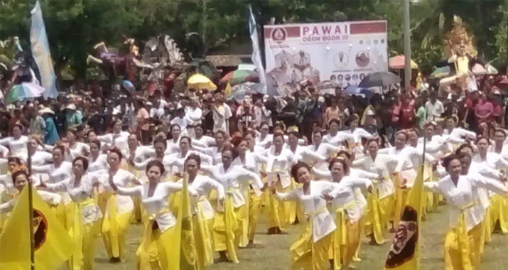Parade Ogoh-Ogoh di Koltim, Ratusan Warga Antusias Menonton