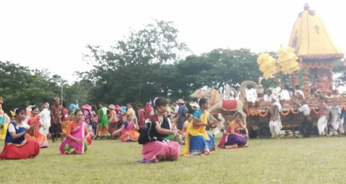 Parade Ogoh-Ogoh di Koltim, Ratusan Warga Antusias Menonton