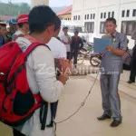 Pemilik Lahan Sawit Kembali Demo Tuntut PT. SAJ Hentikan Aktivitas Pemilik Lahan Sawit Kembali Demo Tuntut PT. SAJ Hentikan Aktivitas