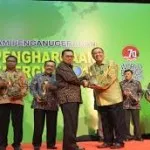 Kendari Raih Penghargaan Energi Prabawa Kategori Paling Menginspirasi