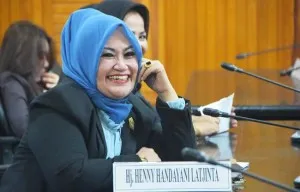 Henny Handayani Latjinta 