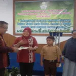 Sampah Jadi Uang? Yuk Nabung di Bank Sampah bank_sampah