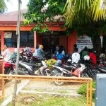 Warga Miskin Konut Terima Bantuan Dana PKH Warga Miskin Konut Terima Bantuan Dana PKH