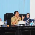 Wakili Sultra Pencanangan Kampung KB Nasional, Desa Ini Akan Disulap Jadi Kota Kecil Wakili Sultra Pencanangan Kampung KB Nasional, Desa Ini Akan Disulap Jadi Kota Kecil