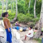 Krisis Air, Warga di Desa Ini Rela Antri Hingga Berjam-Jam Krisis Air, Warga di Desa Ini Rela Antri Hingga Berjam-Jam