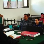 Tersangka Dugaan Korupsi Pilwali 2012 Bantah Terima Pertanggungjawaban Komisioner KPU Kendari Tersangka Dugaan Korupsi Pilwali 2012 Bantah Terima Pertanggungjawaban Komisioner KPU Kendari