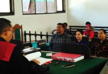 Tersangka Dugaan Korupsi Pilwali 2012 Bantah Terima Pertanggungjawaban Komisioner KPU Kendari Tersangka Dugaan Korupsi Pilwali 2012 Bantah Terima Pertanggungjawaban Komisioner KPU Kendari