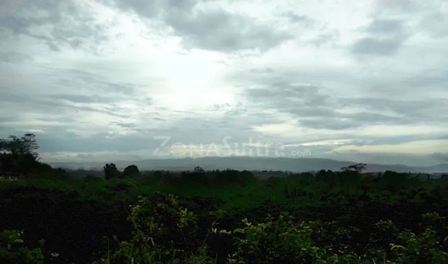 suasana_kendari Melihat Kota Kendari Diatas Ketinggian 400 Meter