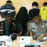 Polisi Bekuk 1 IRT dan 3 Kurir Narkoba Bersama 28,10 Gram Sabu Polisi Bekuk 1 IRT dan 3 Kurir Narkoba Bersama 28,10 Gram Sabu