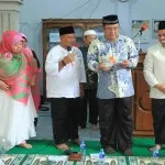 Terharu Dapat Undian Umrah Gratis, Anggota Majelis Taklim Kendari Menangis umrah_kendari
