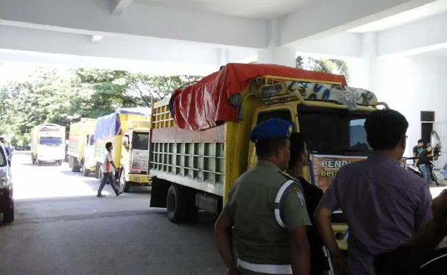 Harga Beras di Baubau Terus Naik, Bulog Siapkan 61 Ton Operasi Pasar Harga Beras di Baubau Terus Naik, Bulog Siapkan 61 Ton Operasi Pasar