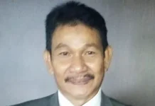 Ajiep Padindang Menguji Doktor ke-100 Sosiologi PPs-UNM Ajiep Padindang Menguji Doktor ke-100 Sosiologi PPs-UNM