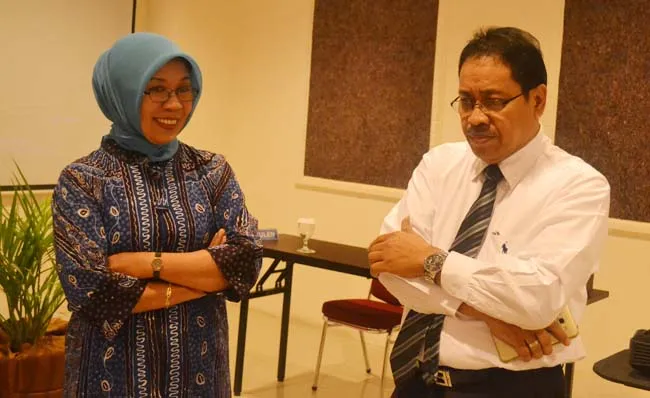 hambali_ibukor Kopertis IX Terbitkan Pedoman Pengukuhan Guru Besar