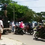 Jalan Lingkar Laworo Retak dan Ditumbuhi Rumput, Ini Tanggapan Pemkab Mubar Baru Rampung, Jalan Lingkar Laworo Mulai Retak dan Ditumbuhi Rumput