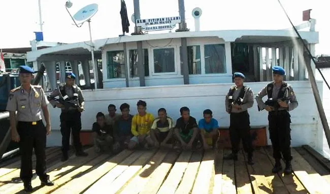 kayu_ilegal_polair Muat Kayu Ilegal, Dit Polair Mabes Polri Amankan KLM Titipan Ilahi