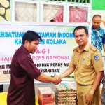 Peringati Hari Pers, PWI Kolaka Berbagi Sembako Peringati Hari Pers, PWI Kolaka Berbagi Sembako