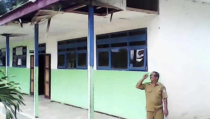 Gara-Gara Ini SMPN 1 Lasolo Batal Dapat Bantuan