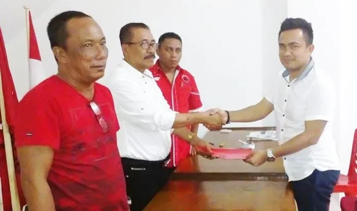 Kembalikan Berkas Pendaftaran, Umar Bonte Optimis Gunakan PDIP