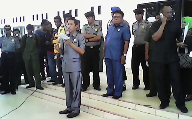 Pengusulan 100 Persen Terhambat, Puluhan CPNS K2 Demo di Kantor DPRD Konut Pengusulan 100 Persen Terhambat, Puluhan CPNS K2 Demo di Kantor DPRD Konut