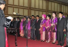 Alasan Tak Paham Mengisi Formulir, 35 Anggota DPRD Kendari Belum Laporkan LKPN Alasan Tak Paham Mengisi Formulir, 35 Anggota DPRD Kendari Belum Laporkan LKPN