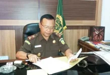 Kejari Kendari Tetapkan Prof Hana Tersangka Dugaan Korupsi LPMP Tahun 2013 Kejari Kendari Tetapkan Prof Hana Tersangka Dugaan Korupsi LPMP Tahun 2013