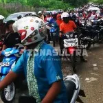 KPUD Pleno PPK PSU, Ratusan Massa Dokter Pilihanku Gelar Aksi Konvoi KPUD Pleno PPK PSU, Ratusan Massa Dokter Pilihanku Gelar Aksi Konvoi