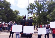 Jelang PSU, Massa Dokter Pilihanku Gelar Aksi Damai Tuntut Netralitas Aparat Jelang PSU, Massa Dokter Pilihanku Gelar Aksi Damai Tuntut Netralitas Aparat