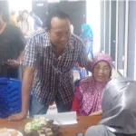 Gelar Pengobatan Gratis, Ratusan Warga Datangi Markas Anak Lorong Gelar Pengobatan Gratis, Ratusan Warga Datangi Markas Anak Lorong