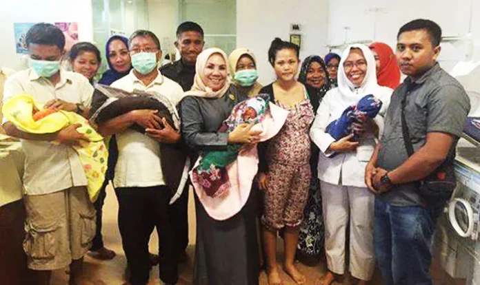 Ibu Bupati Konsel Jamin Bayi Kembar Empat Keluar dari Rs