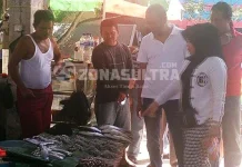 Ingin Tau Kondisi, Anak Lorong Blusukan di Pasar PKL Ingin Tau Kondisi, Anak Lorong Blusukan di Pasar PKL