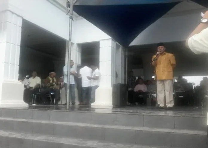 Hadiri Deklarasi Derik, Saleh Lasata: Buah Jatuh Tidak Jauh Dari Pohonnya Hadiri Deklarasi Derik, Saleh Lasata: Buah Jatuh Tidak Jauh Dari Pohonnya