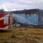 Gudang Bantuan DKP Muna Ludes Dilahap Si Jago Merah Gudang Bantuan DKP Muna Ludes Dilahap Si Jago Merah