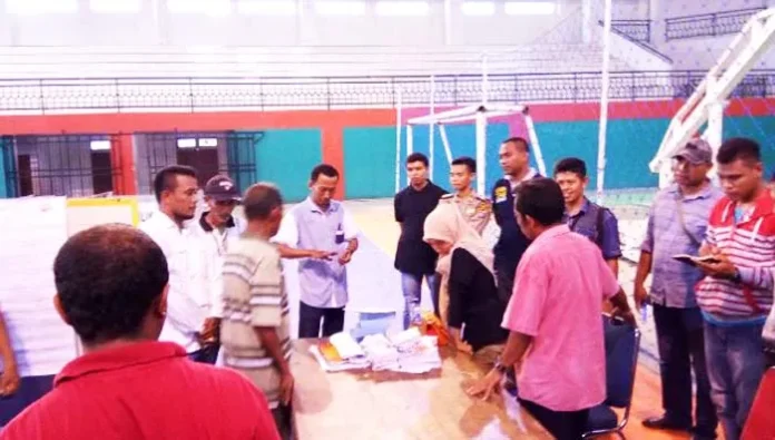 Hindari Kecurangan, Petugas KPPS Gunting Kuku