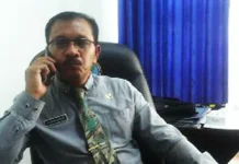 Hebatnya Pengedar Narkoba Ini, di RS Melarikan Diri, di Rumahnya Lolos Dari Kepungan Petugas BNNP Hebatnya Pengedar Narkoba Ini, di RS Melarikan Diri, di Rumahnya Lolos Dari Kepungan Polisi