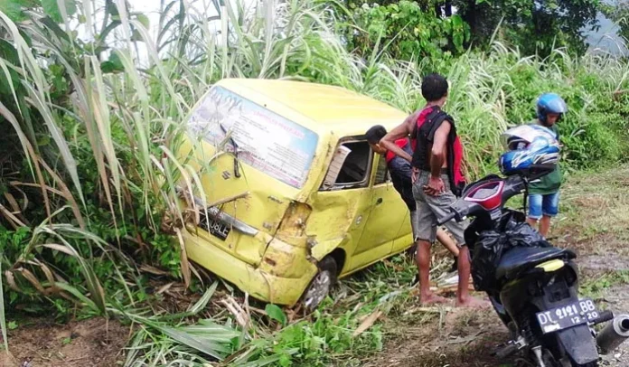 Ngebut, Tujuh Pegawai Colombus Luka Parah