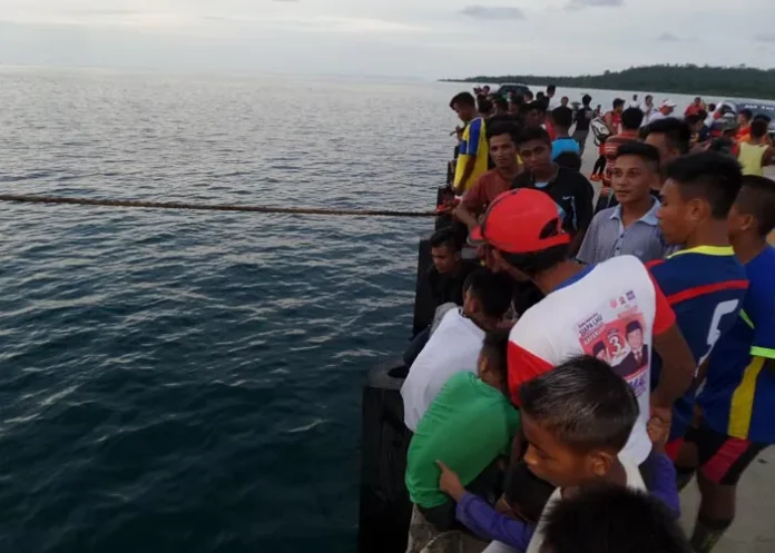 Orang Ini Tewas Ketika Mobil yang Dikendarainya Terjun ke Laut