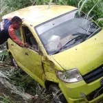 Hindari Truck, Tujuh Penumpang Suzuki Terluka Parah di Kawasan Awila, Konut Hindari Truck, Tujuh Penumpang Avanza Terluka Parah di Kawasan Awila, Konut