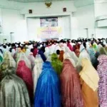 Rektor UHO Laksanakan Shalat Gerhana Bersama Ribuan Mahasiswa Rektor UHO Laksanakan Shalat Gerhana Bersama Ribuan Mahasiswa