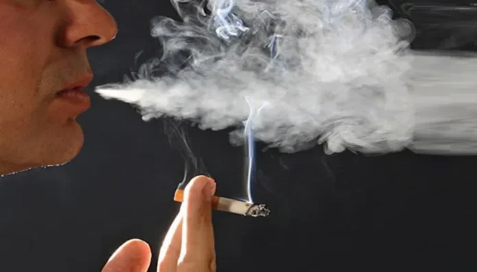 Kedapatan Merokok di Kampus, Mahasiswa FKM-UHO Tak Diizinkan Ikut Kuliah Kedapatan Merokok di Kampus, Mahasiswa FKM-UHO Tak Diizinkan Ikut Kuliah