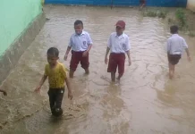 Hujan Deras Sekolah Dasar di Bombana Terendam Banjir Hujan Deras Sekolah Dasar di Bombana Terendam Banjir
