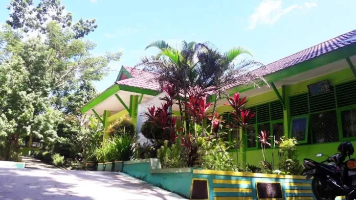 SMAN 6 Kendari Menuju Adiwiyata Mandiri dan Sekolah Sehat Nasional