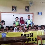Lantas Polres Buton Sosialisasi di Sekolah- Sekolah Lantas Polres Buton Sosialisasi di Sekolah- Sekolah