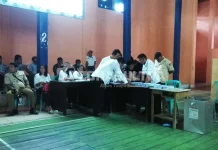 TPS 4 Raha 1 Mulai Lakukan Penghitungan Suara, Warga Dilarang Menyaksikan Langsung TPS 4 Raha 1, Mulai Lakukan Penghitungan Suara