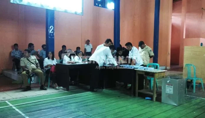 TPS 4 Raha 1, Mulai Lakukan Penghitungan Suara