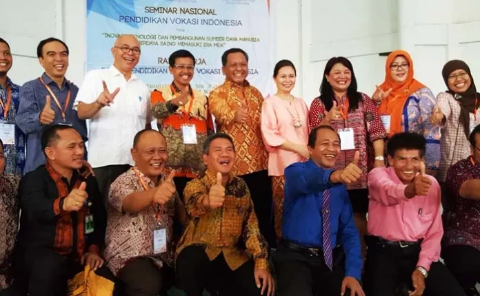 Forum Pendidikan Tinggi Vokasi Indonesia Gelar Rapat Kerja di UHO