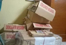 Kardus Bungkusan Soal UAN di Koltim Sengaja Dibuka, DPRD Koltim: Soal UAN Bocor Kardus Bungkusan Soal UAN di Koltim Sengaja Dibuka, DPRD Koltim: Soal UAN Bocor