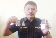 Gadis 18 Tahun Jadi Pengedar Narkoba Gadis 18 Tahun Jadi Pengedar Narkoba