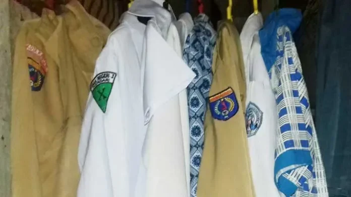 Tahun Ajaran Baru, Penjahit Kebanjiran Job Baju Sekolah