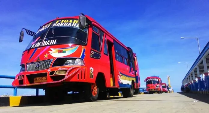 bus mudik
