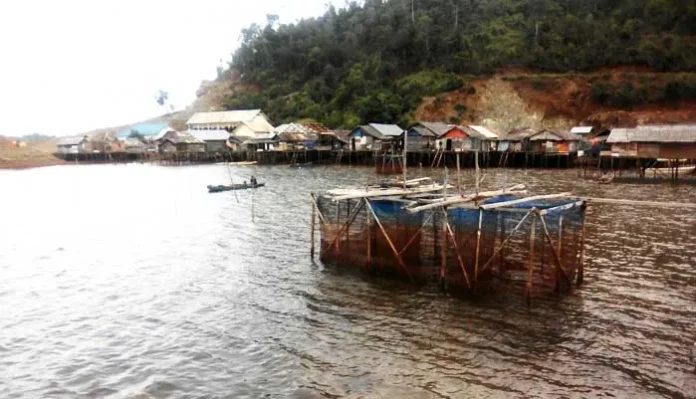 Sering Diterjang Ombak, Warga Desa Boedingi Tuntut Pembangunan Tanggul